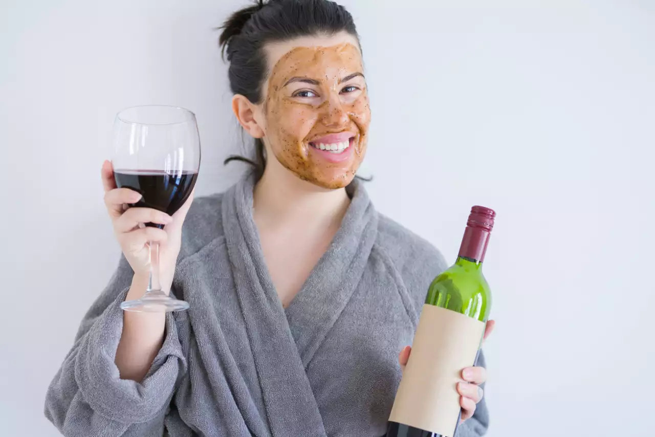 Uses of Red Wine Vinegar for Skin 